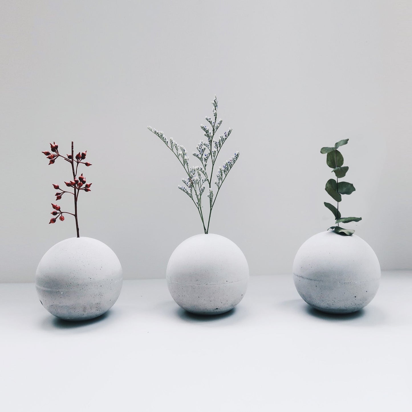 PLANET 小星球|水泥擴香石花器 + 純天然精油3件組 >> 聖誕限定包裝 植物 尤加利葉 卡斯比亞 八角小米果