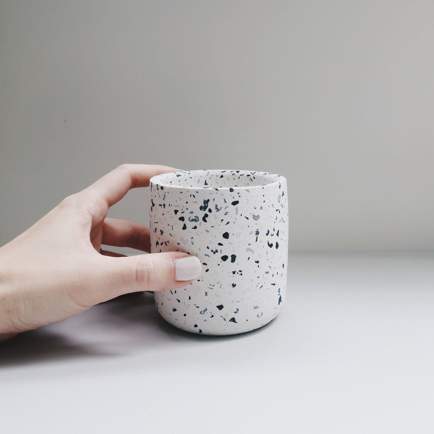 TERRAZZO 磨石子|經典黑白水泥圓罐・收納罐・筆筒