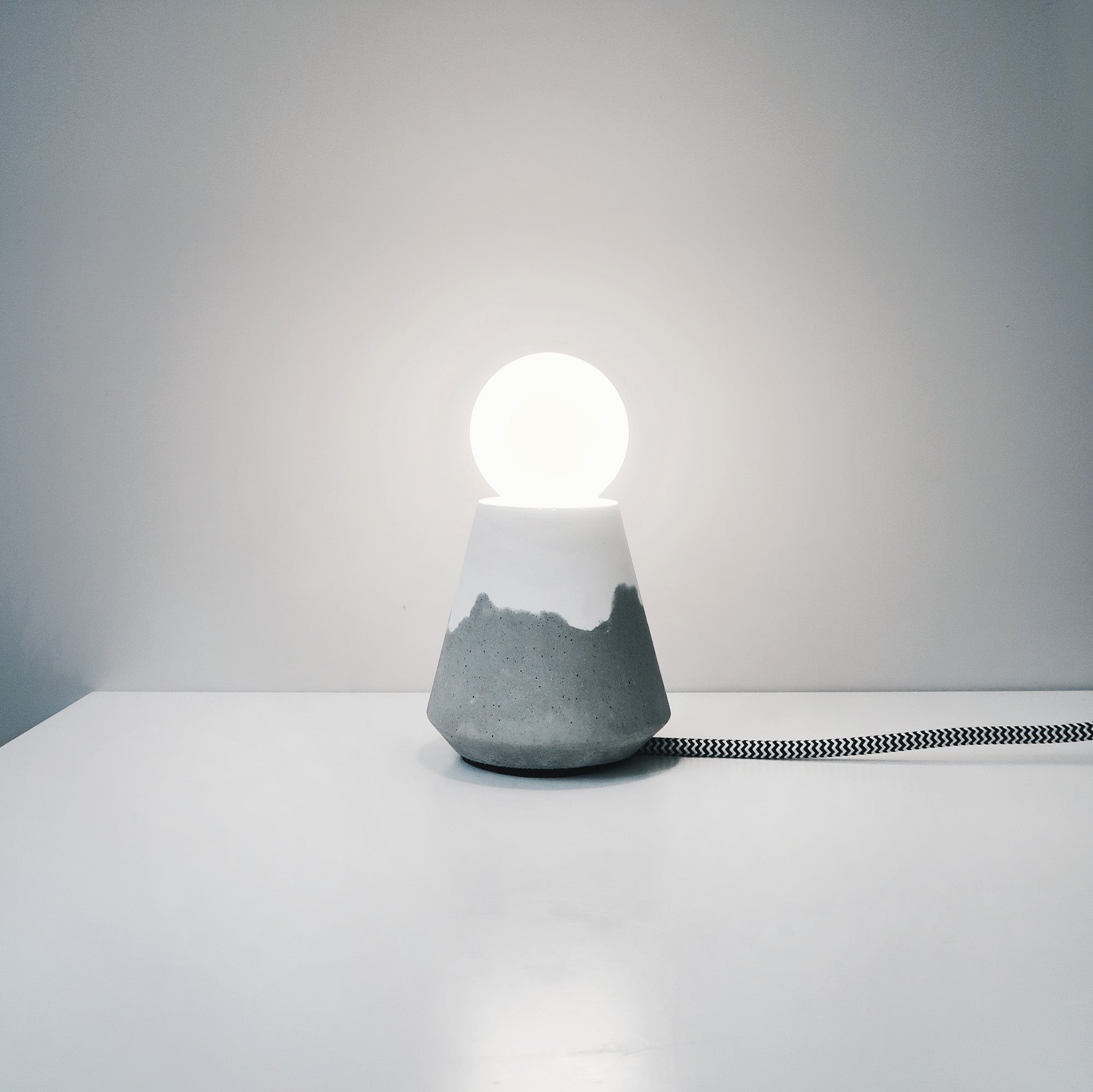 灰調｜MONOCHROME - 設計燈飾 Lighting – MONOCHROME+