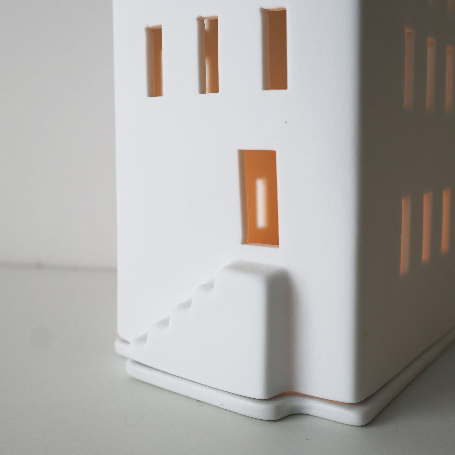 Räder｜德國村莊系列白瓷小房子燭台 - Stepped Gable Roof